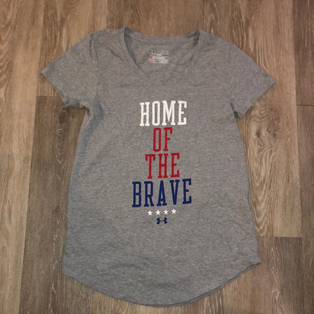 Under armour loose soft workout tee: size XS